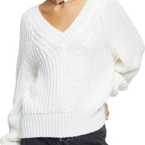 Topshop slouchy v-neck sweater ivory small
